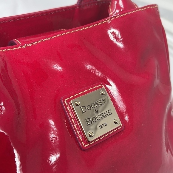 Dooney & Bourke Fuchsia Pink Patent Leather Double Handle Crossbody Bag - Picture 8 of 15